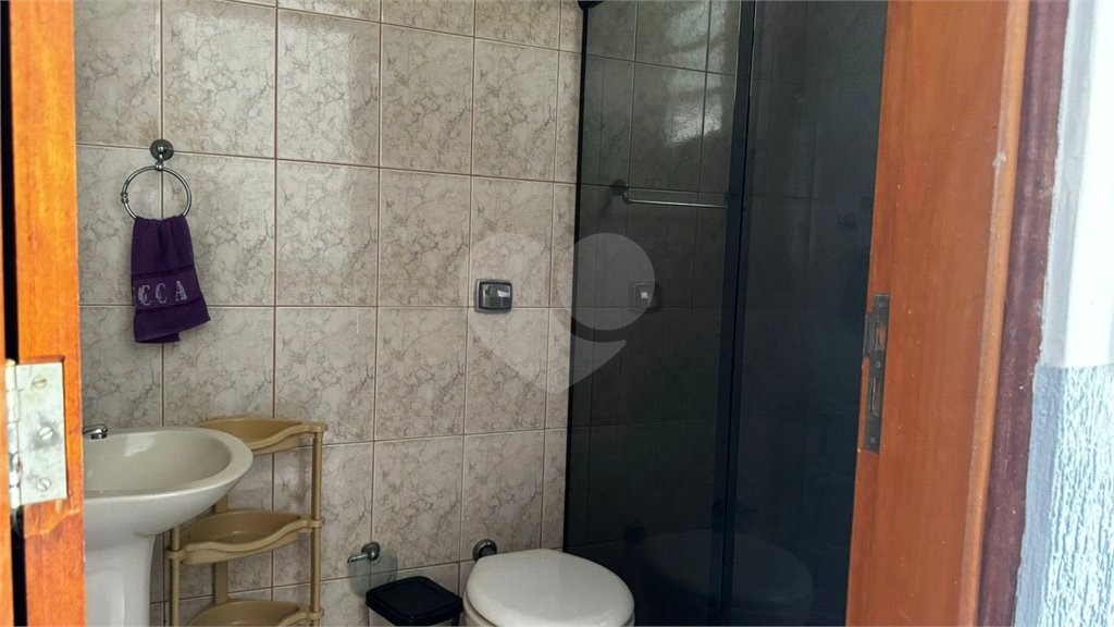 Casa à venda com 8 quartos, sendo 3 suítes,  no condomínio Terras de Santa Rosa, Salto - SP