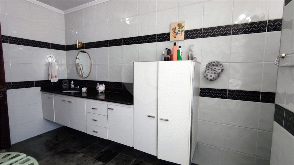Sobrado à venda com 4 quartos, sendo 2 suítes, em Interlagos, São Paulo, SP