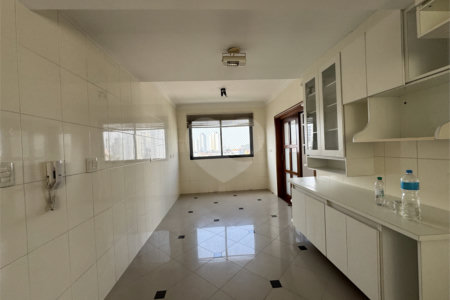 Apartamento à venda com 3 quartos, sendo 1 suíte, em Santa Teresinha, São Paulo, SP