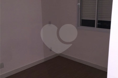 Apartamento à venda com 3 quartos, sendo 1 suíte,  em Jardim Parque Morumbi, São Paulo, SP