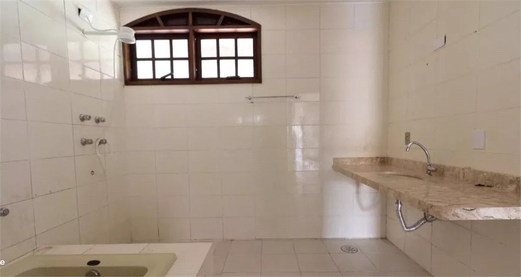 Casa à venda com 4 quartos, sendo 1 suíte,  em Vila Tiradentes, São Paulo, SP