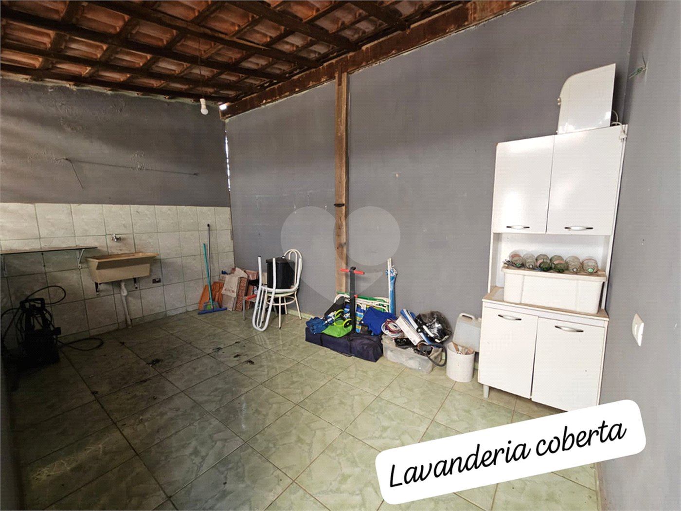Casa à venda com 2 quartos em Jardim Vitória, Mairinque, SP