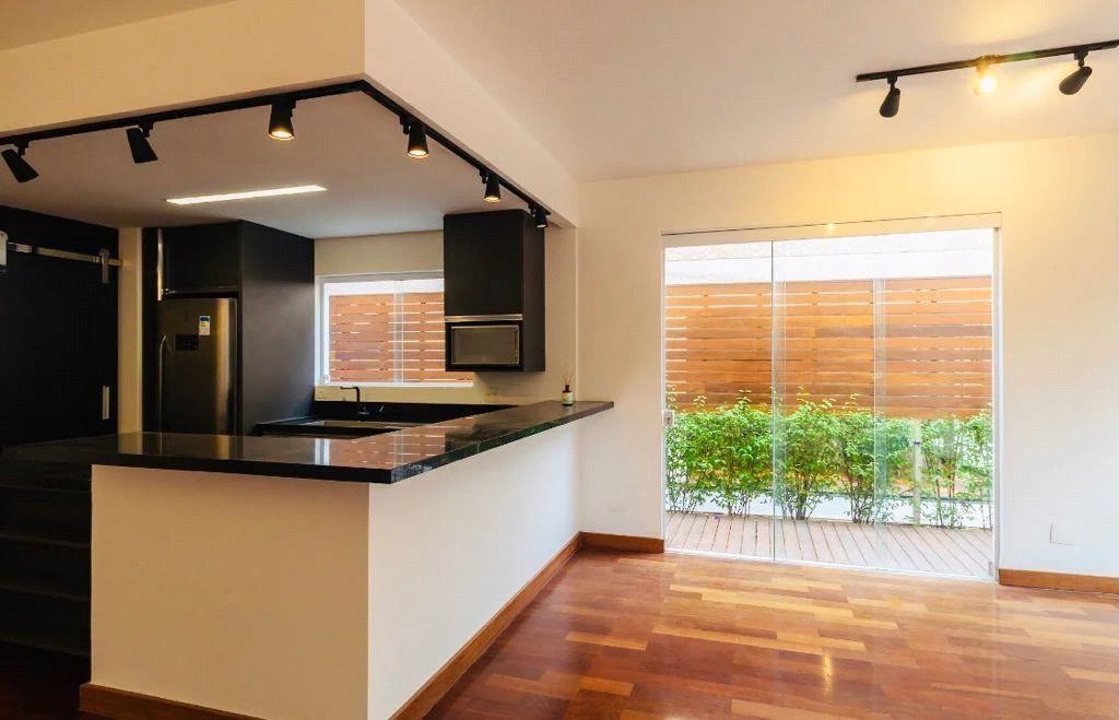 Casa à venda com 3 quartos, sendo 1 suíte,  no condomínio Reserva do Visconde, São Paulo - SP