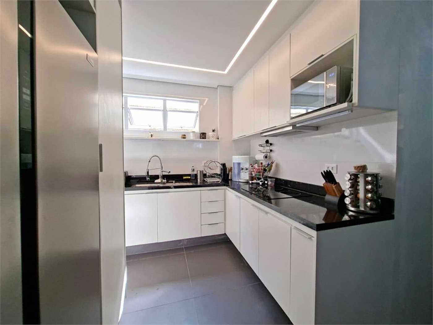 Apartamento Residencial à venda, Boqueirão, Santos - AP1234.