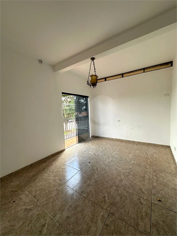 Sobrado à venda ou para alugar com 4 quartos, sendo 2 suítes, em Vila Lacíria, Ponta Porã, MS