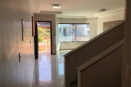 Casa à venda com 3 quartos, sendo 1 suíte, em Nova Petrópolis, São Bernardo do Campo, SP
