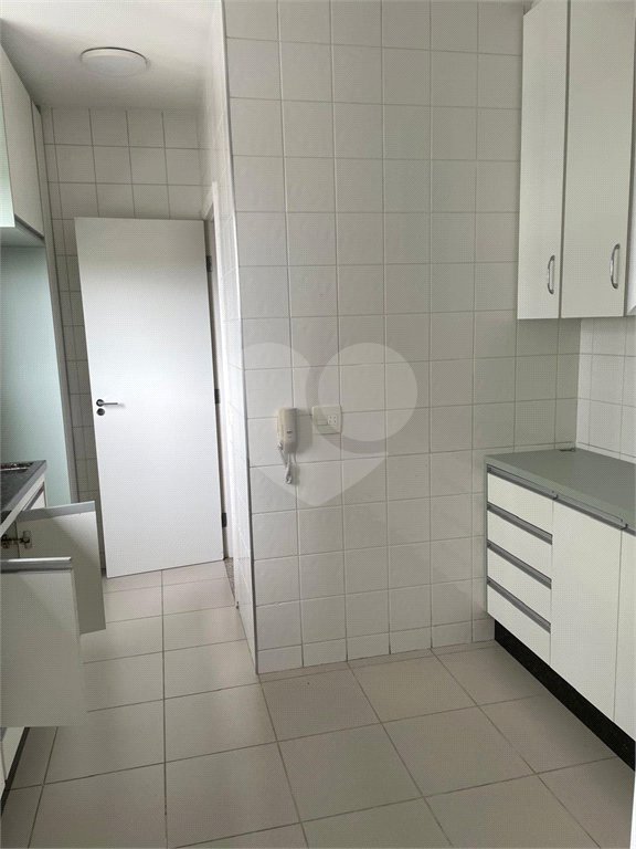 Apartamento à venda com 3 suítes em Campo Belo, São Paulo, SP