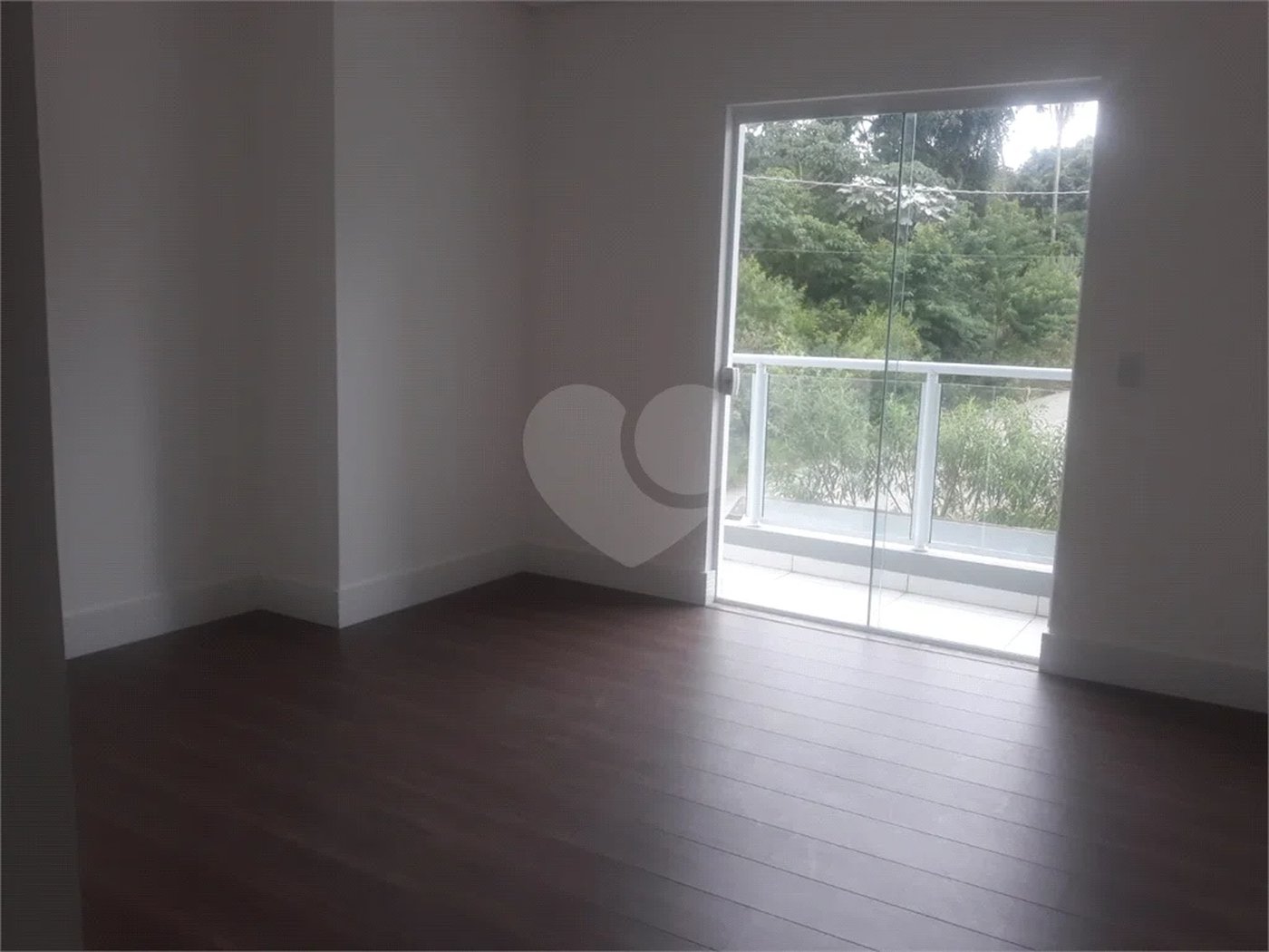 Sobrado à venda com 3 quartos, sendo 1 suíte, em Jardim Vitória, Mairinque, SP