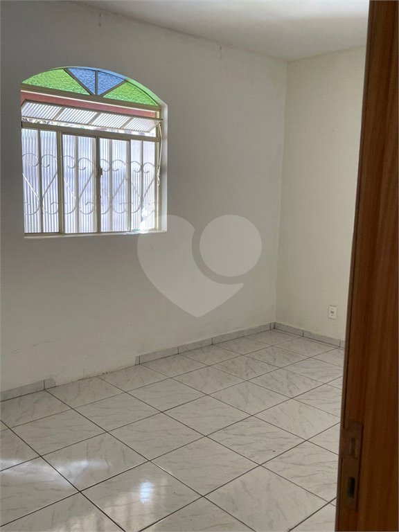 Casa à venda com 6 quartos, sendo 2 suítes, em Novo Eldorado, Contagem, MG