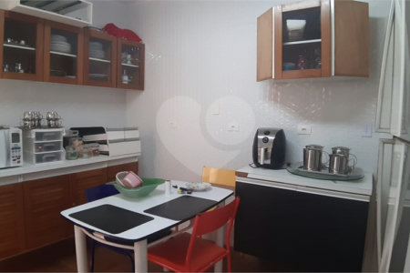Sobrado à venda com 2 quartos em Vila Paulicéia, São Paulo, SP