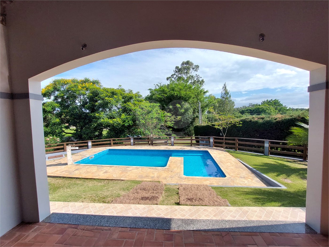Casa à venda com 4 suítes no condomínio Monte Belo, Salto - SP