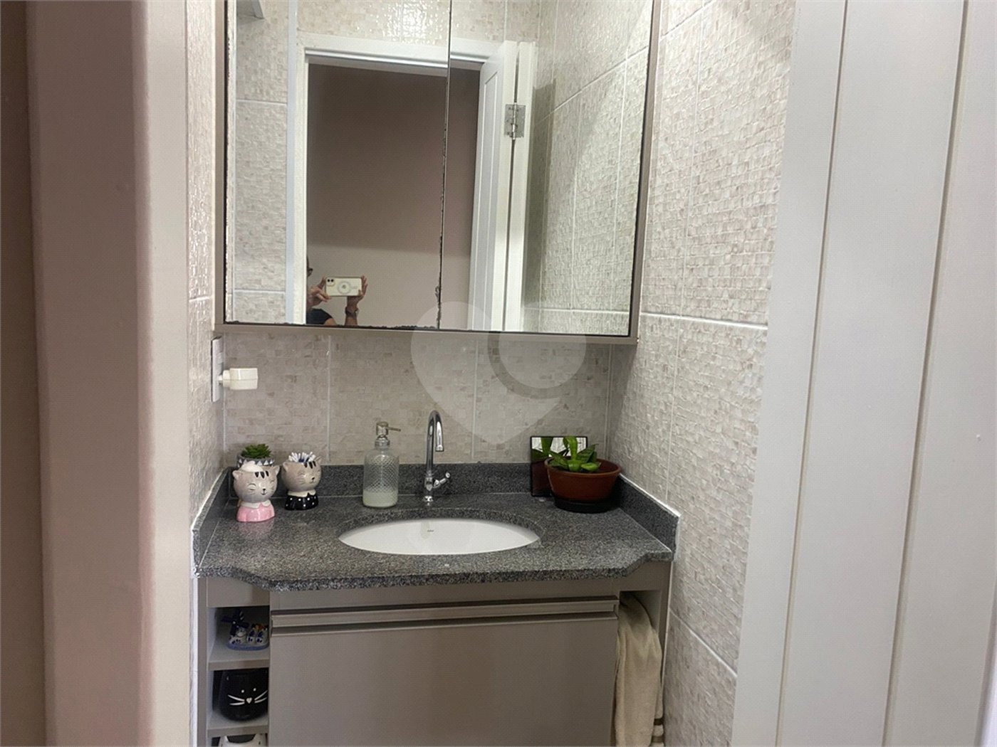 Apartamento à venda com 2 quartos em Vila Galvão, Guarulhos, SP