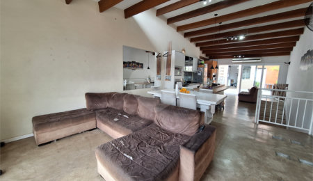Casa à venda com 3 quartos, sendo 1 suíte,  em Chora Menino, São Paulo, SP