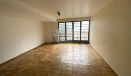 Sobrado à venda com 3 quartos, sendo 1 suíte, em Jardim França, São Paulo, SP