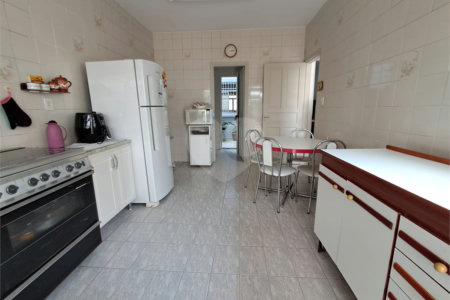 Casa à venda com 3 quartos em Água Branca, São Paulo, SP
