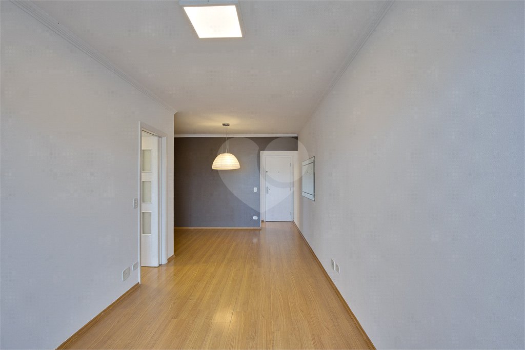 Apartamento à venda com 3 quartos, sendo 1 suíte, em Alto da Boa Vista, São Paulo, SP