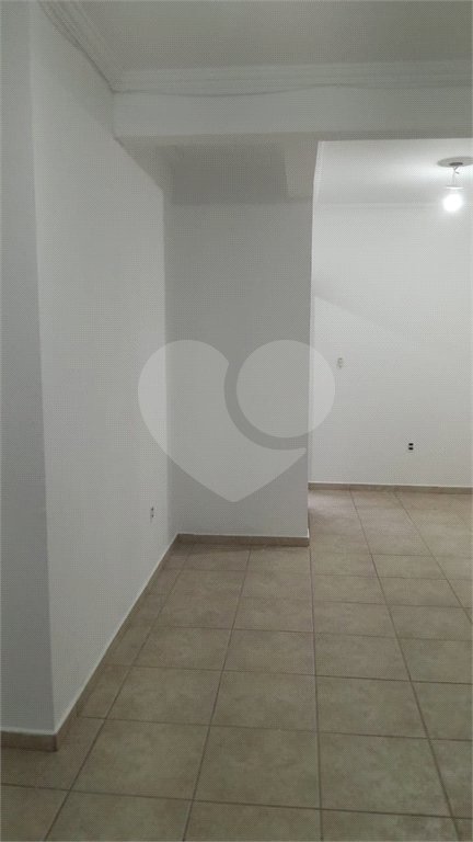 Sobrado à venda com 3 quartos, sendo 1 suíte,  em Bosque, Vinhedo, SP