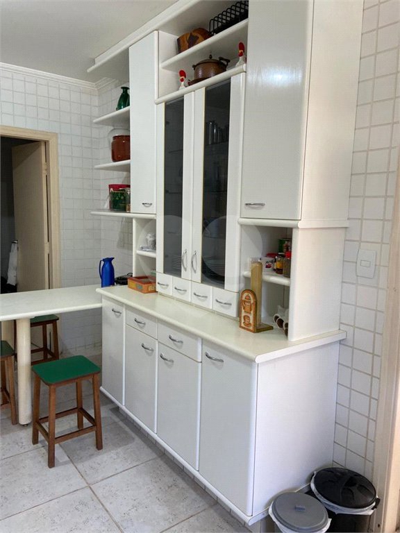 Casa à venda com 6 quartos, sendo 3 suítes,  em Marambaia, Vinhedo, SP