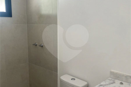 Casa à venda com 2 suítes no condomínio Vila Ilha de Creta, Valinhos - SP