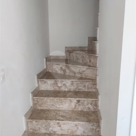 Sobrado à venda com 3 quartos, sendo 1 suíte,  em Vila Medeiros, São Paulo, SP