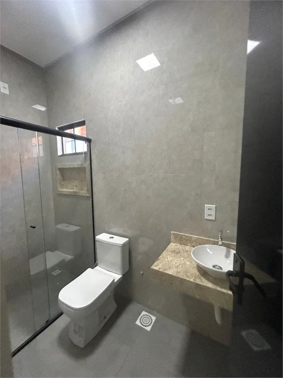 Casa à venda com 3 quartos, sendo 1 suíte,  em São Luís, Balsas, MA