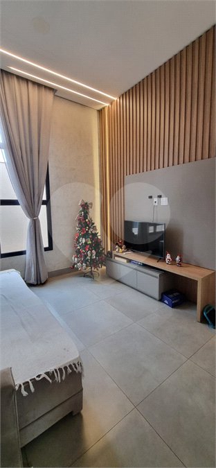Casa à venda com 3 quartos, sendo 1 suíte, no condomínio Villas Mabel, Ribeirão Preto - SP