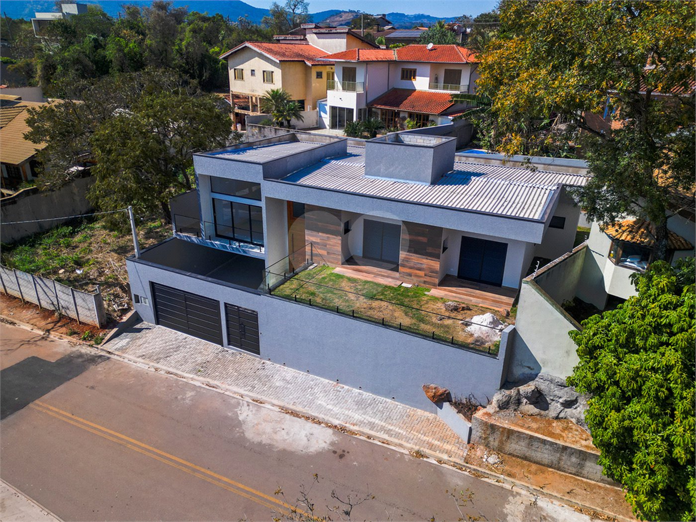 Casa à venda com 3 suítes em Jardim Paulista, Atibaia, SP