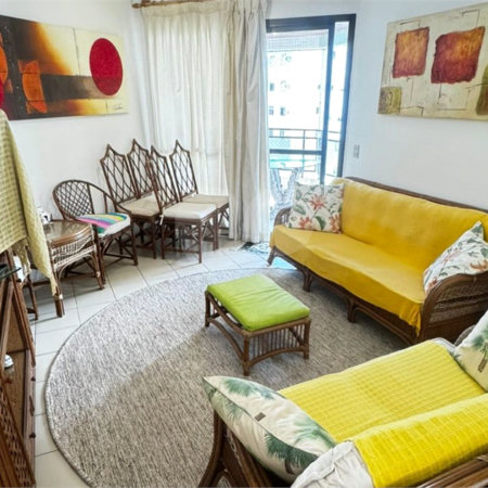 Apartamento à venda com 3 suítes em Pitangueiras, Guarujá, SP