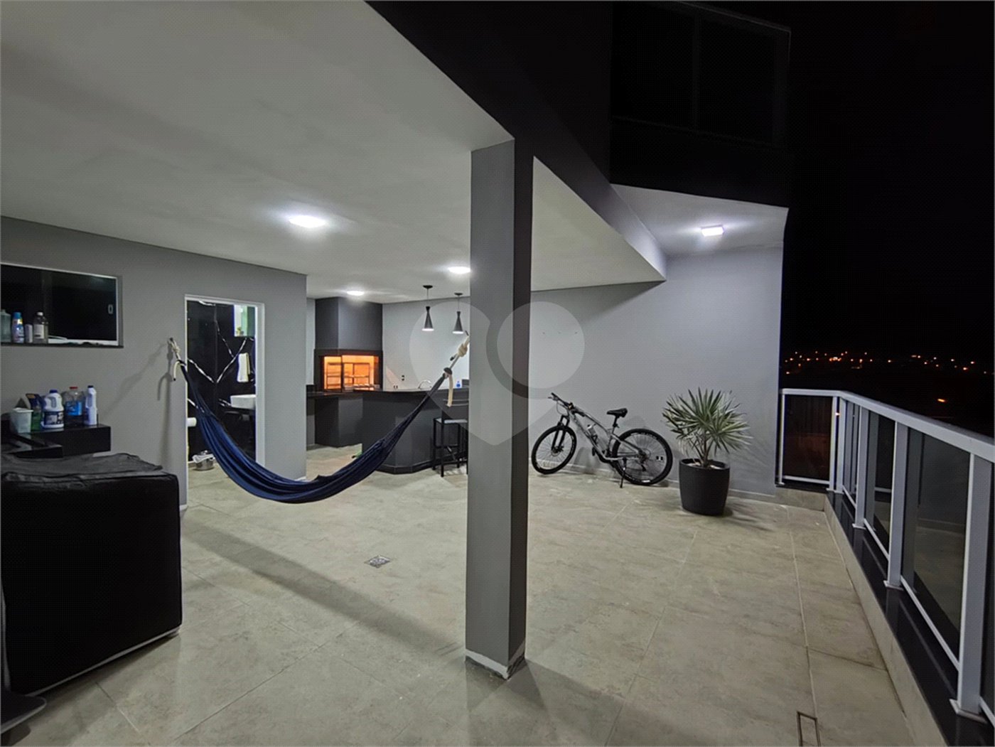Casa à venda com 3 quartos, sendo 1 suíte,  em Residencial Colinas, Mogi das Cruzes, SP