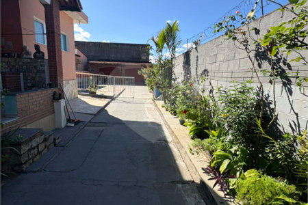 Casa Térrea à venda com 3 quartos em Vila Áurea, Poá, SP