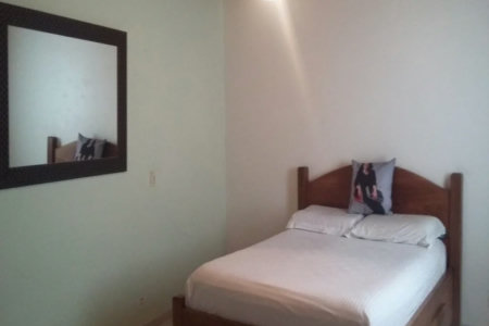 Casa à venda com 3 quartos, sendo 1 suíte, em Jardim Pinheiros, São Paulo, SP