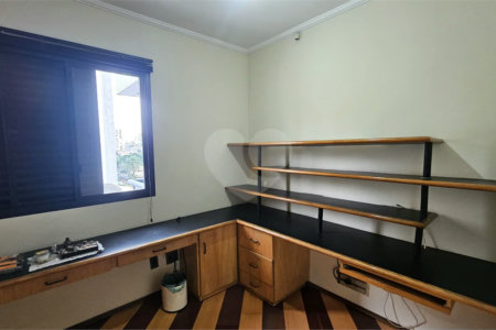 Apartamento à venda | 72 m² | 3 quartos (1 suíte) | 1 vaga | Próximo ao Metrô Saúde