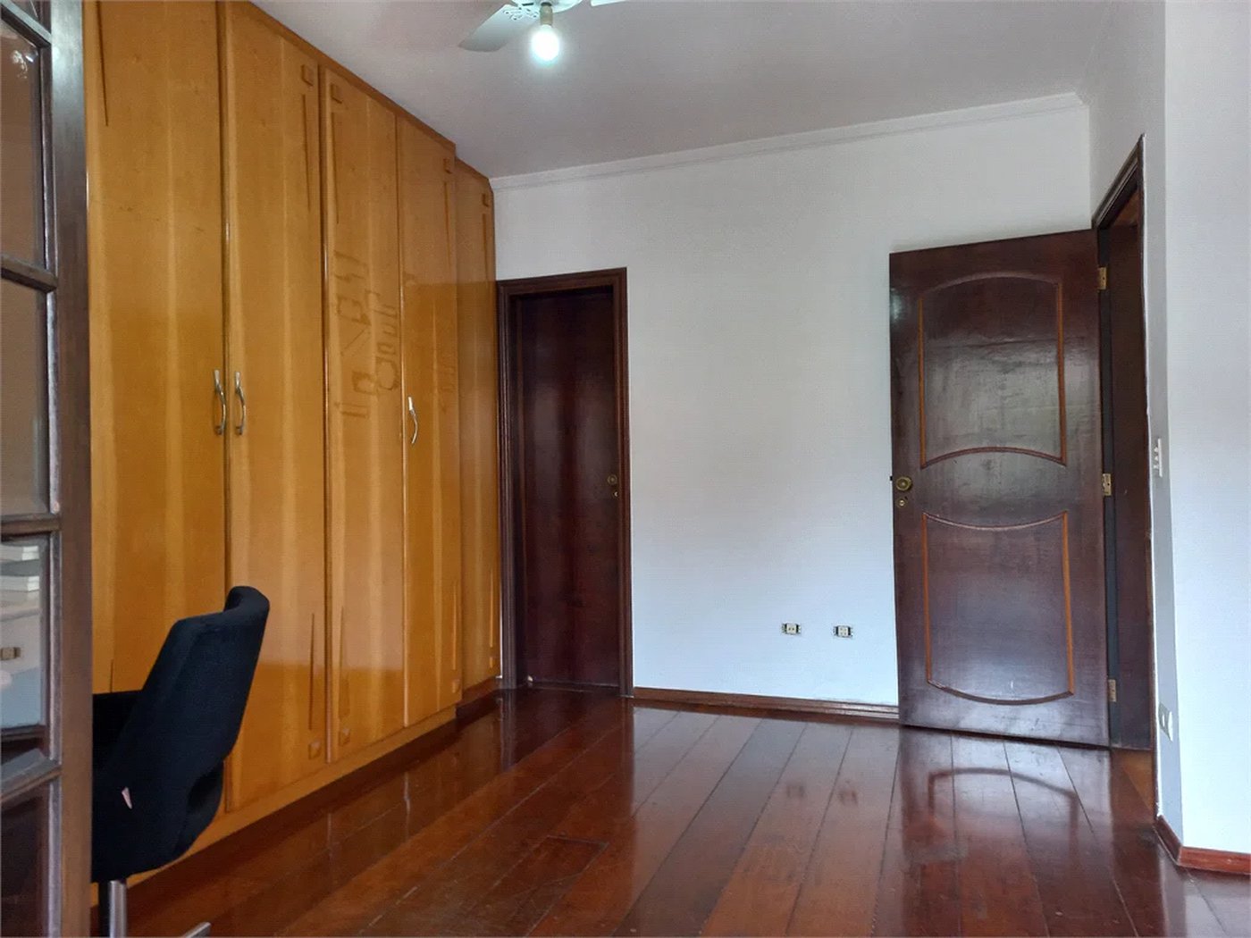 Casa à venda com 3 suítes em Parque Monte Alegre, Taboão da Serra, SP