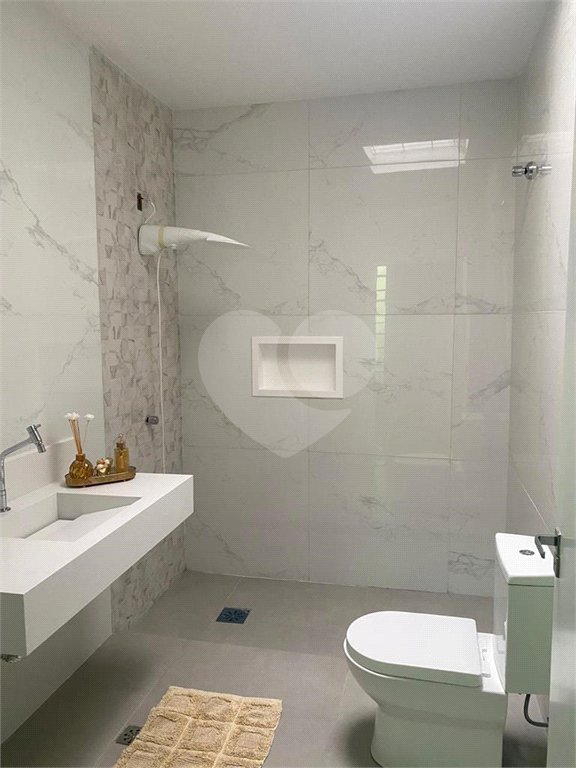 Casa à venda com 3 quartos, sendo 1 suíte,  em Vila Oliveira, Mogi das Cruzes, SP