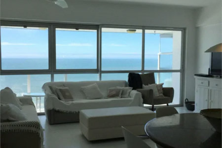 Apartamento à venda com 3 quartos em Pitangueiras, Guarujá, SP