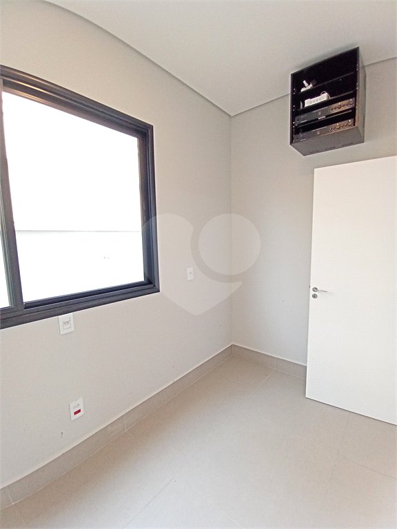 Casa à venda com 4 quartos, sendo 3 suítes,  no condomínio Alphaville Nova Esplanada 3, Votorantim - SP