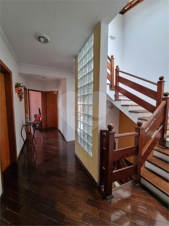 Sobrado à venda com 4 quartos, sendo 2 suítes, em Vila Mazzei, São Paulo, SP