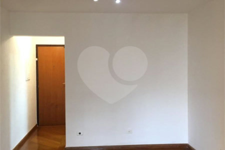 Apartamento à venda com 2 quartos, sendo 1 suíte, em Vila Pompéia, São Paulo, SP