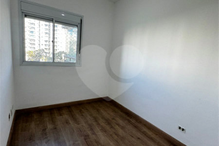 Apartamento para alugar com 3 quartos, sendo 1 suíte, em Parque Reboucas, São Paulo, SP