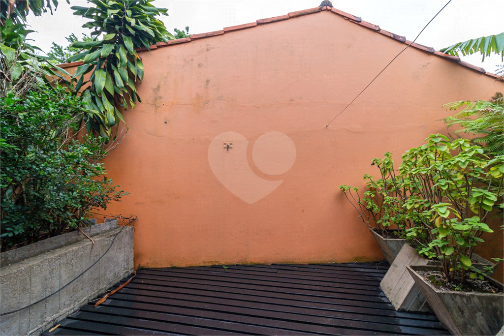Casa à venda com 4 quartos, sendo 2 suítes, em Jardim Prudência, São Paulo, SP