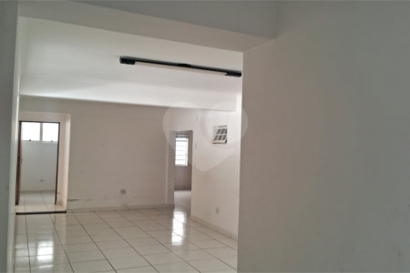 Casa para alugar com 9 quartos, sendo 3 suítes, em Jardim Panorama, Sorocaba, SP