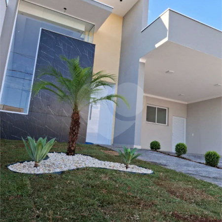 Casa à venda com 3 quartos, sendo 1 suíte, no condomínio Costa das Areias, Salto - SP
