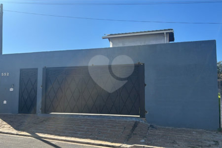 Casa Térrea à venda com 3 quartos, sendo 1 suíte,  em Jardim Esplanada II, Indaiatuba, SP