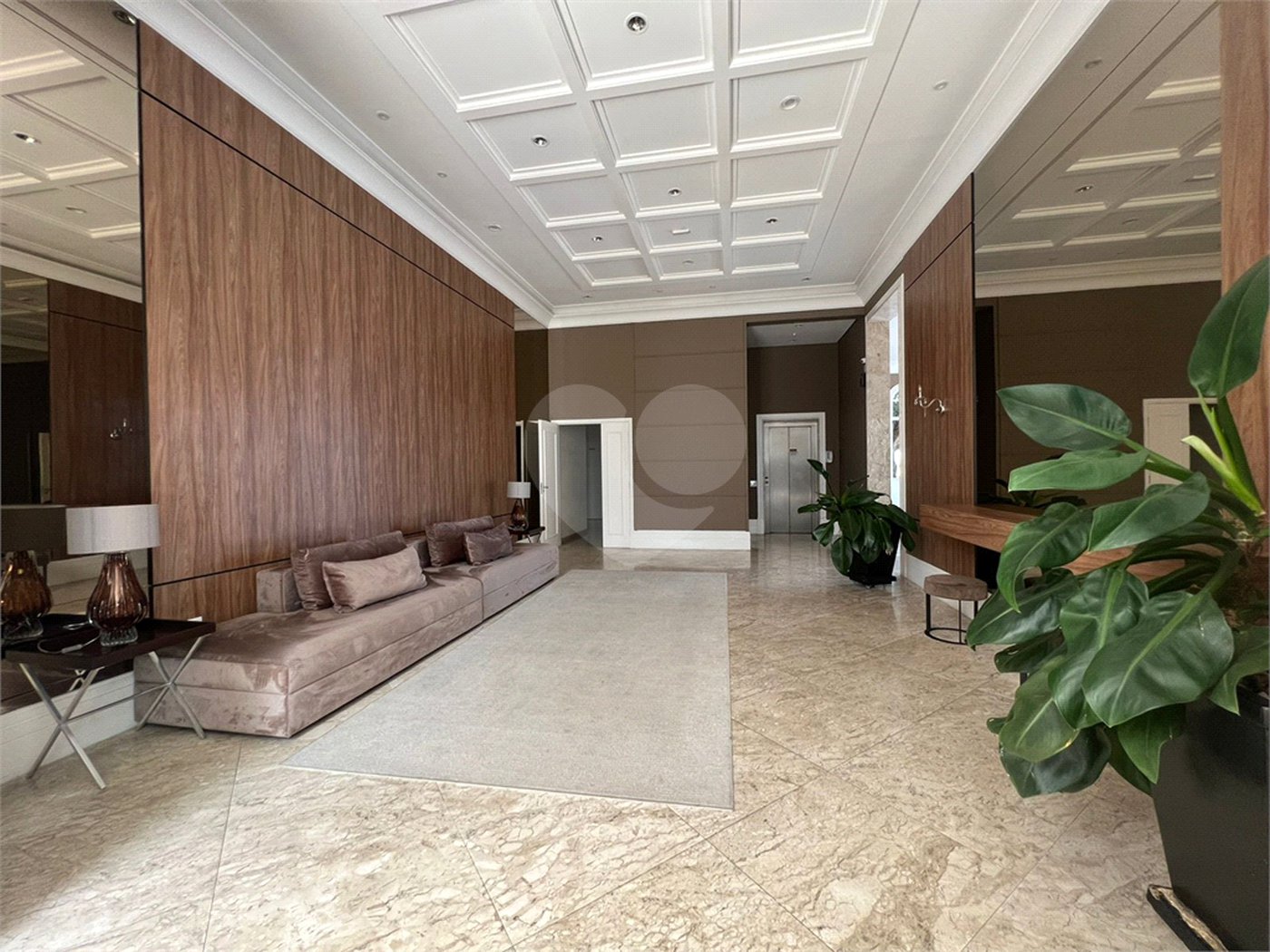 Apartamento à venda com 4 quartos, sendo 2 suítes,  em Vila Oliveira, Mogi das Cruzes, SP