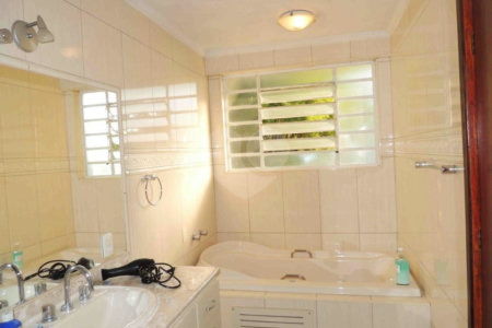 Casa de Vila à venda com 4 quartos, sendo 2 suítes, em Jardim dos Estados, São Paulo, SP