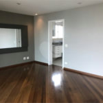 Apartamento à venda ou para alugar com 3 suítes em Moema, São Paulo, SP