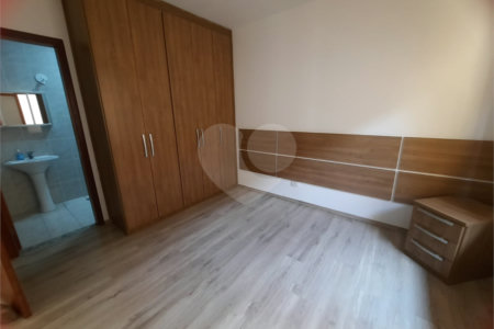 Casa para alugar com 3 quartos, sendo 1 suíte,  no condomínio Residencial Sol Francisco, São Paulo - SP