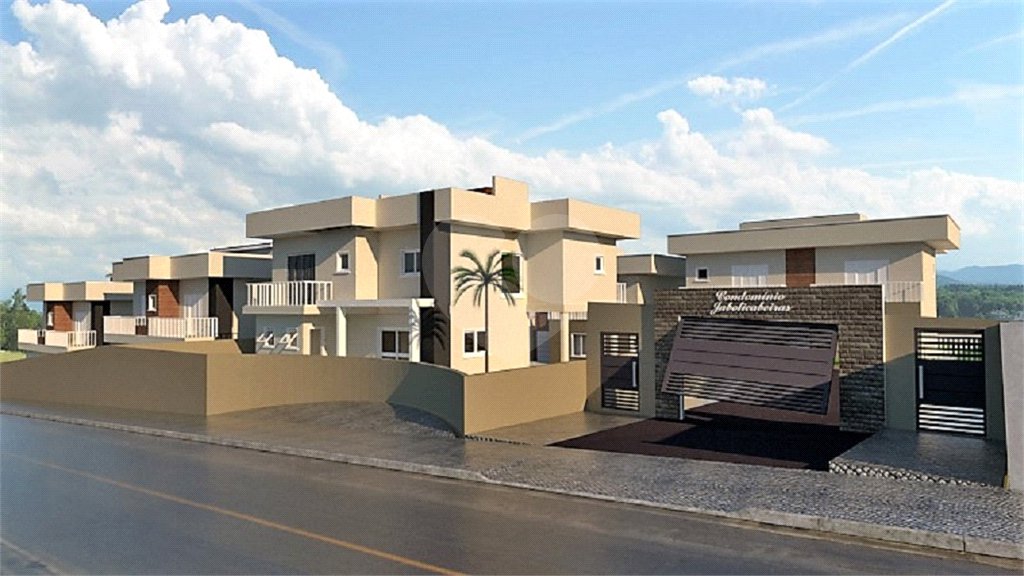 Casa à venda com 4 quartos, sendo 2 suítes, no condomínio Jaboticabeiras, Atibaia - SP