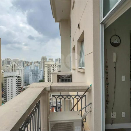 Apartamento à Venda no Campo Belo – Rua Demóstenes, 606