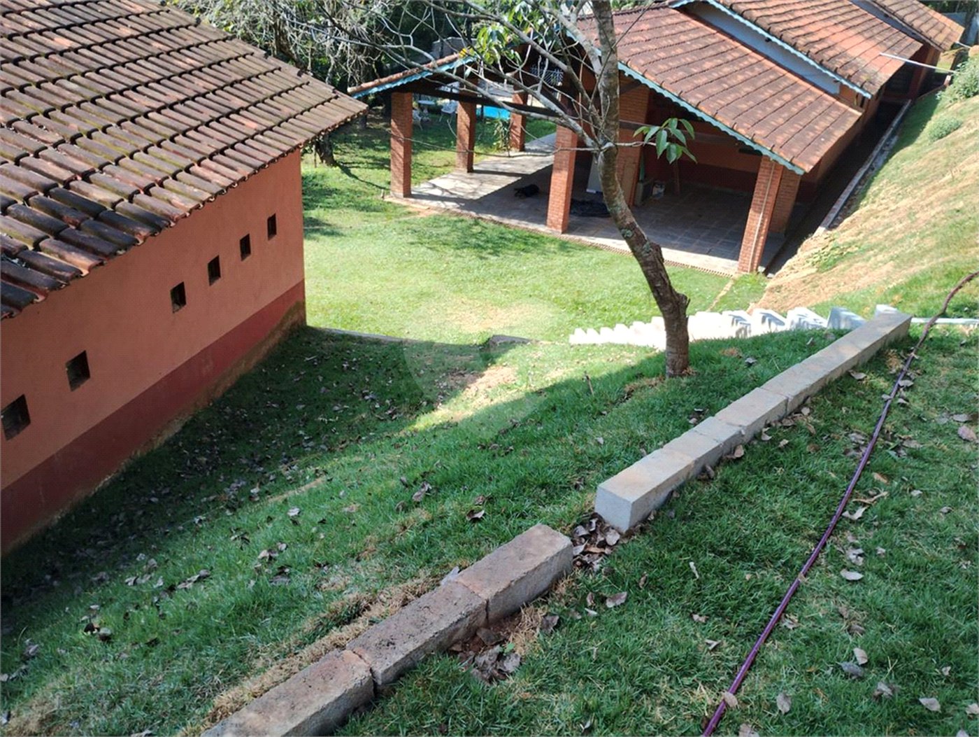 Chácara à venda com 5 quartos, sendo 4 suítes, em Week-end, Jarinu, SP
